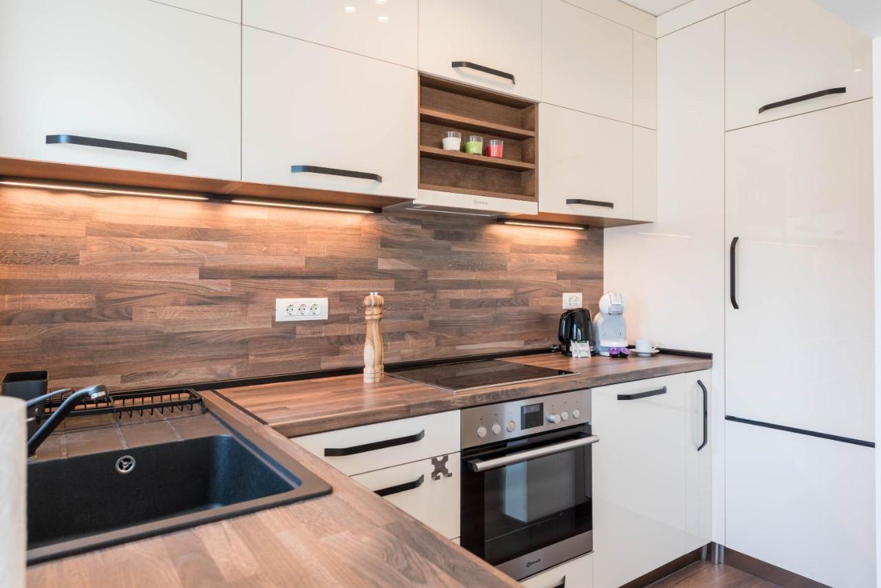 Cosy Apartment In Central Варна Екстер'єр фото