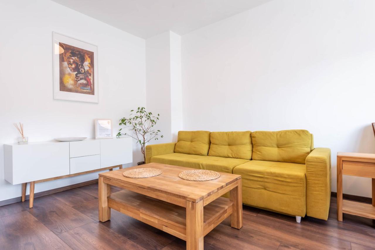Cosy Apartment In Central Варна Екстер'єр фото