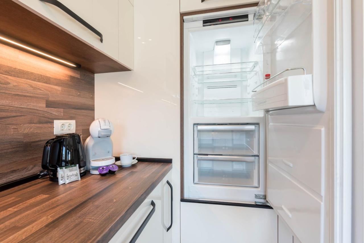 Cosy Apartment In Central Варна Екстер'єр фото